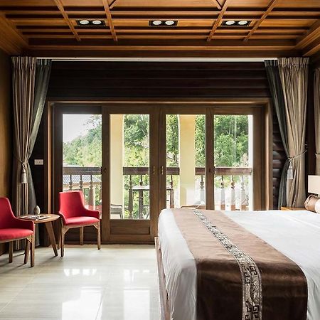 Lucent Resort Donghe Bagian luar foto